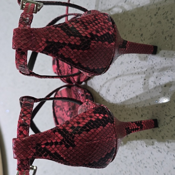 Shoes - Picture 2 of 3